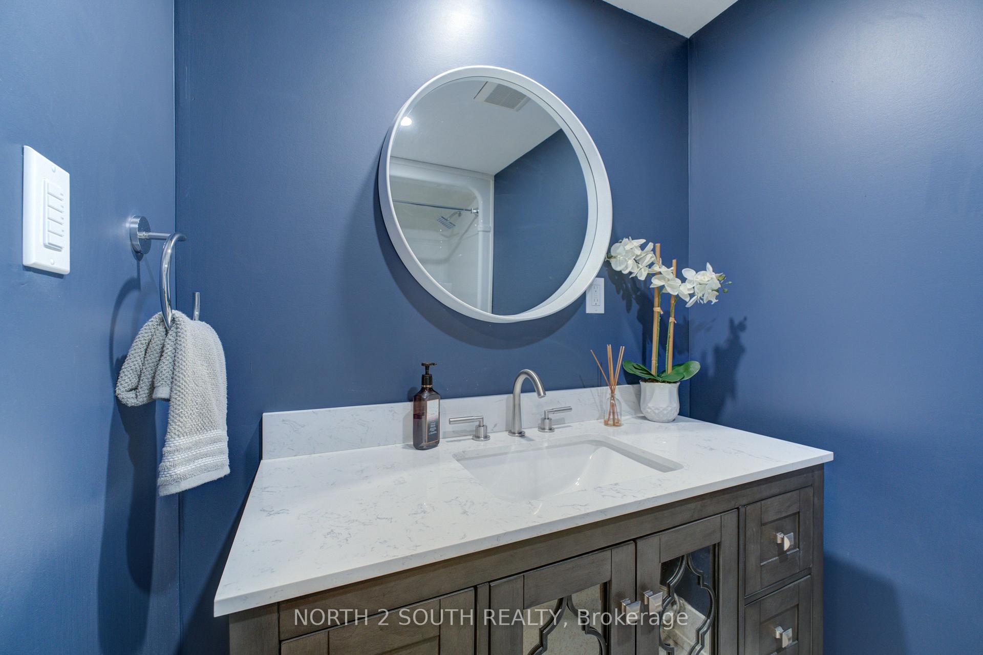 Photo 35 of Unit B, 3 Spring Lane, Brantford, Holmedale — HOMEH