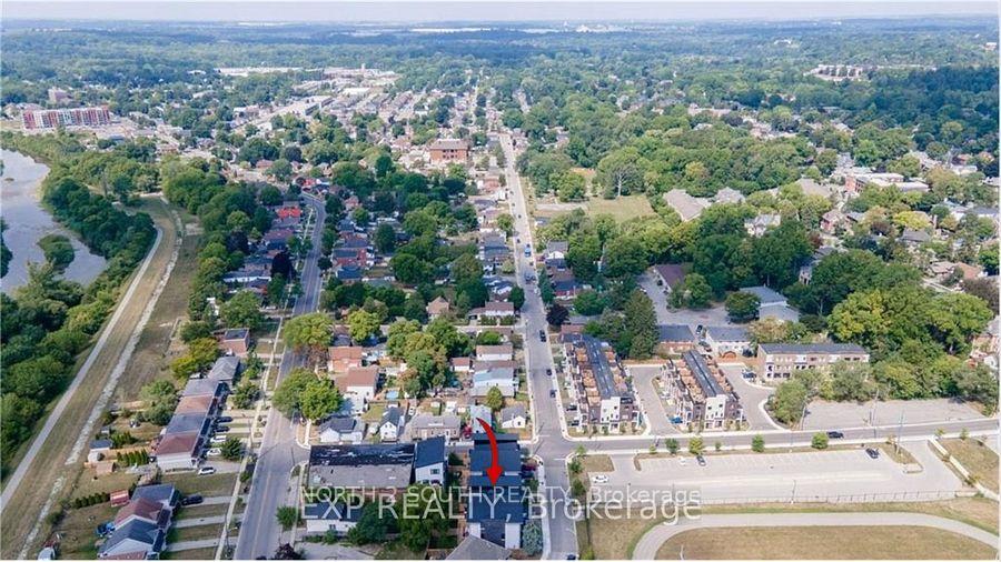 Photo 43 of Unit B, 3 Spring Lane, Brantford, Holmedale — HOMEH
