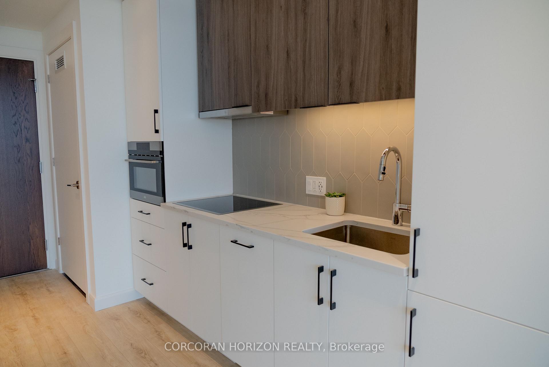 Photo 4 of Unit 1810, 741 King Street W, Waterloo, Beechwood/University — HOMEH