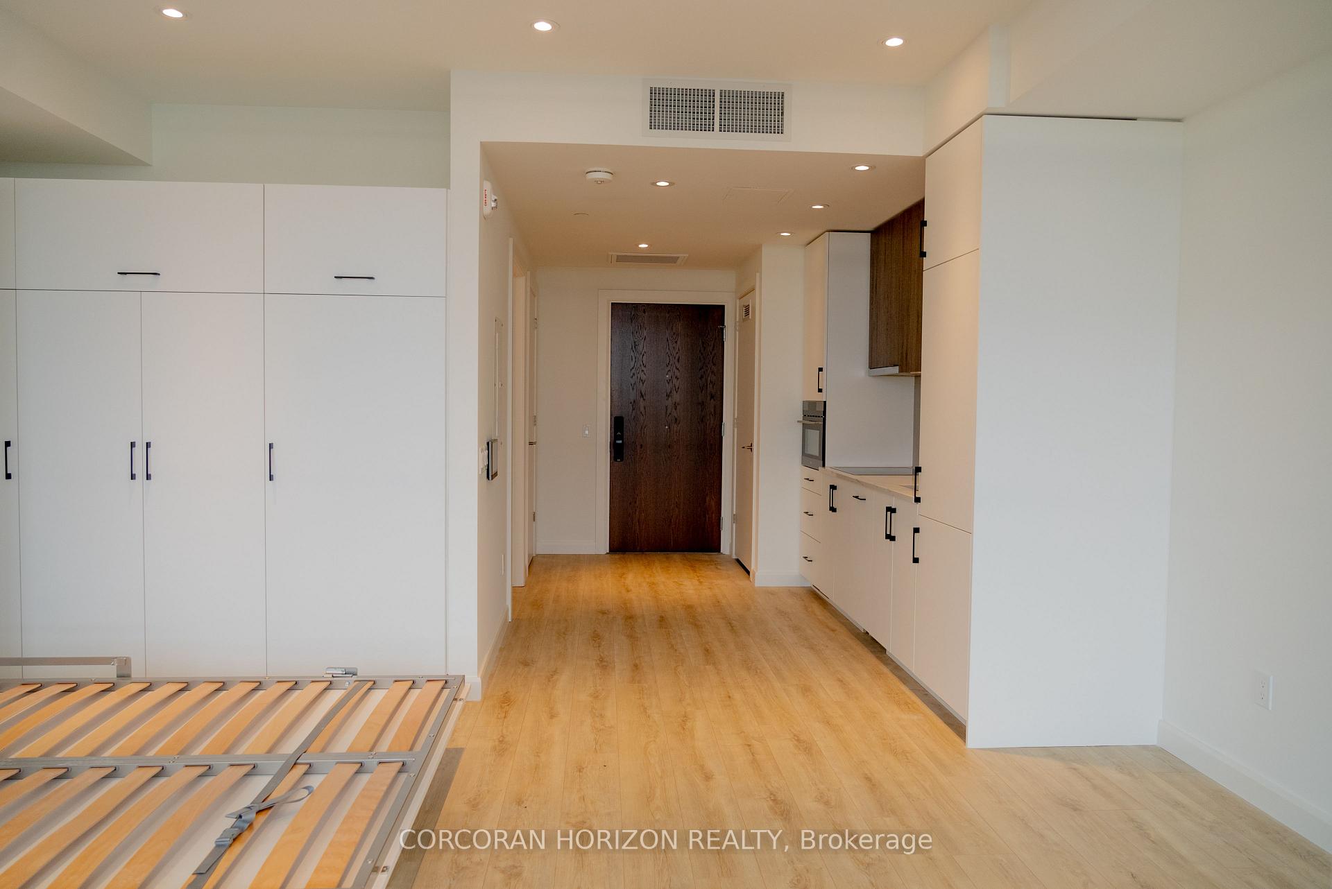 Photo 6 of Unit 1810, 741 King Street W, Waterloo, Beechwood/University — HOMEH