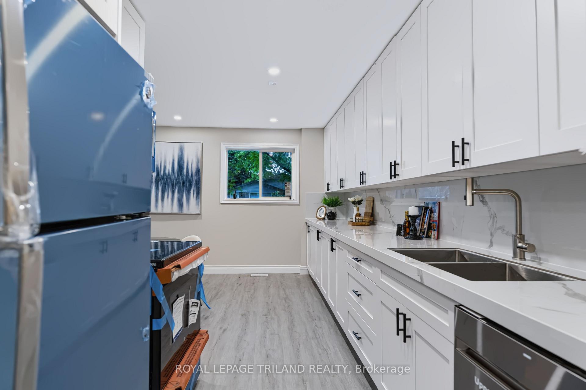 Photo 9 of 55 Mohegan Crescent, London, East D — HOMEH