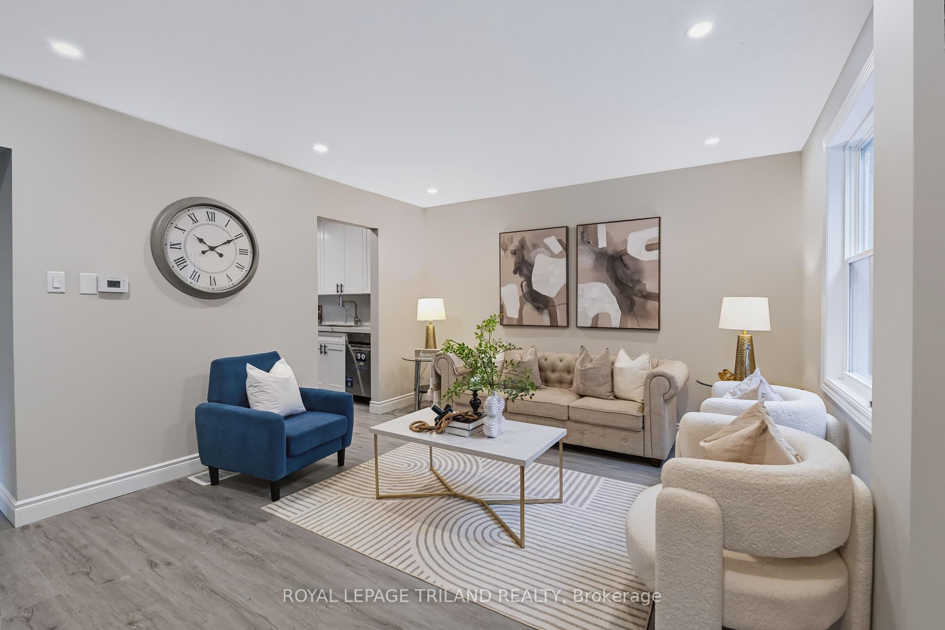 Photo 13 of 55 Mohegan Crescent, London, East D — HOMEH