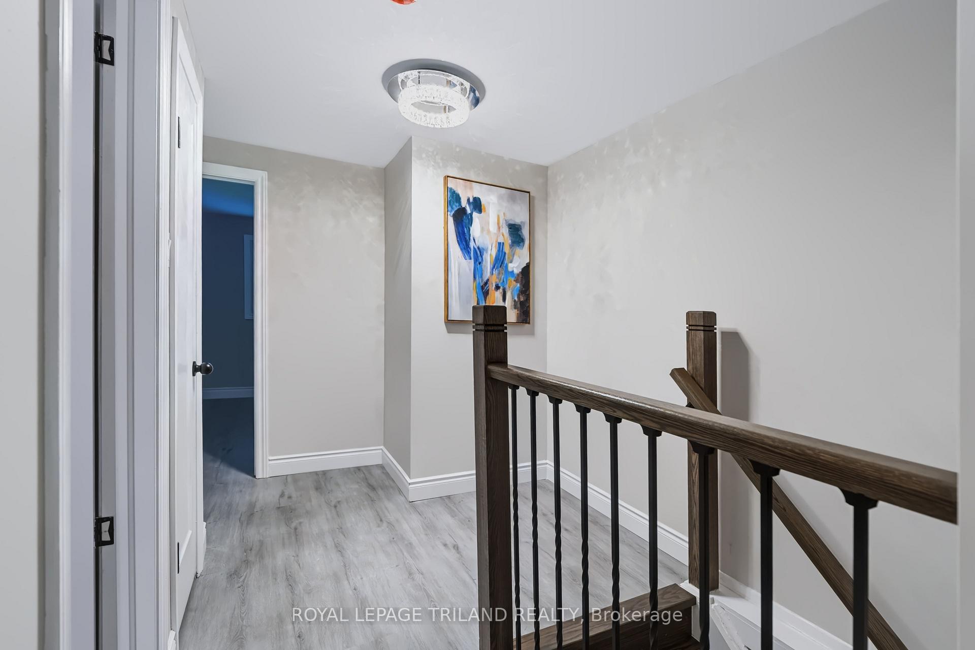 Photo 18 of 55 Mohegan Crescent, London, East D — HOMEH