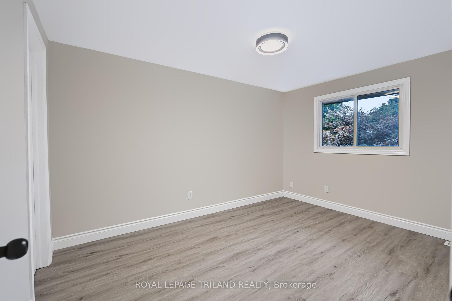 Photo 21 of 55 Mohegan Crescent, London, East D — HOMEH
