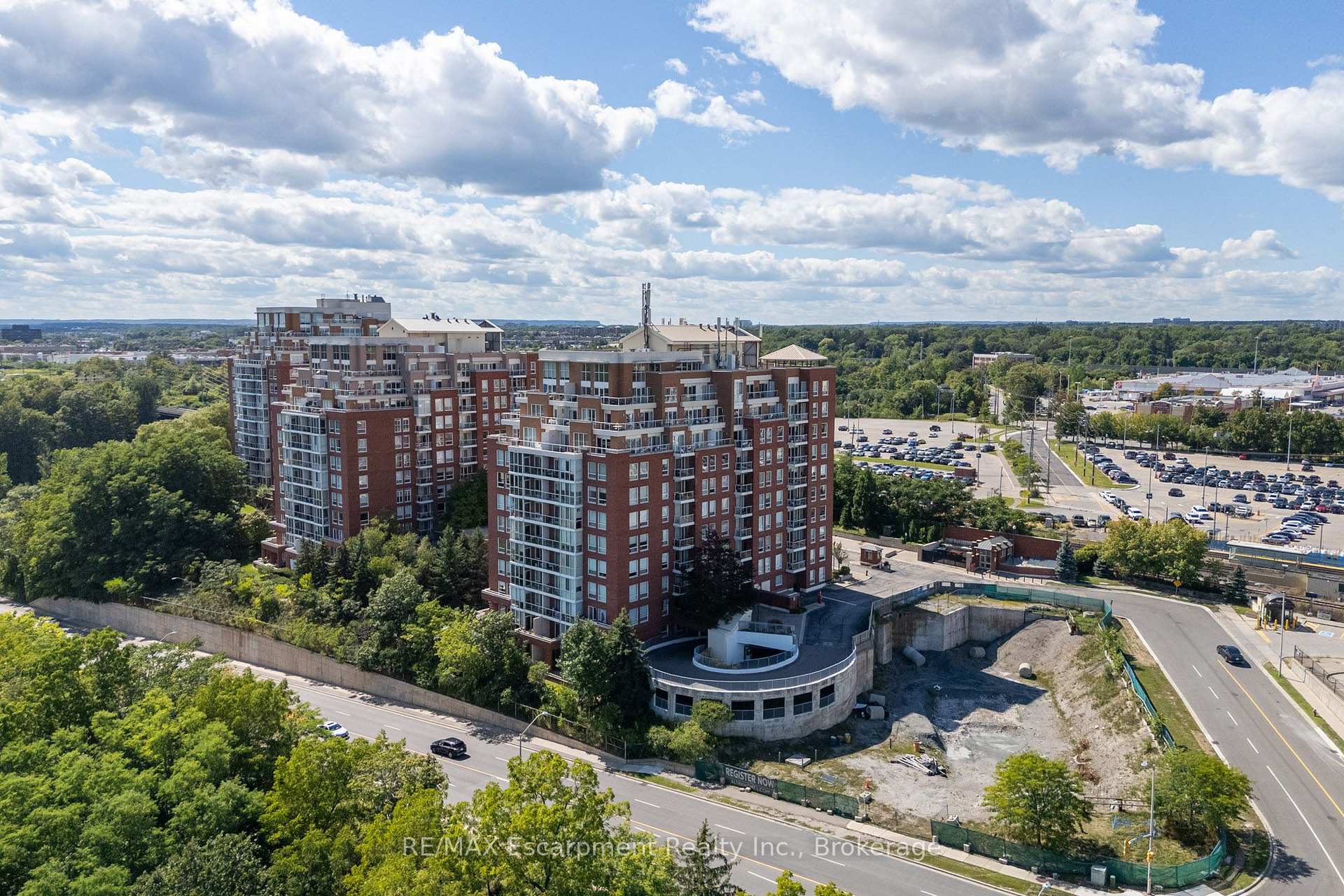 Photo 3 of Unit PH1, 60 Old Mill Road, Oakville, Old Oakville — HOMEH