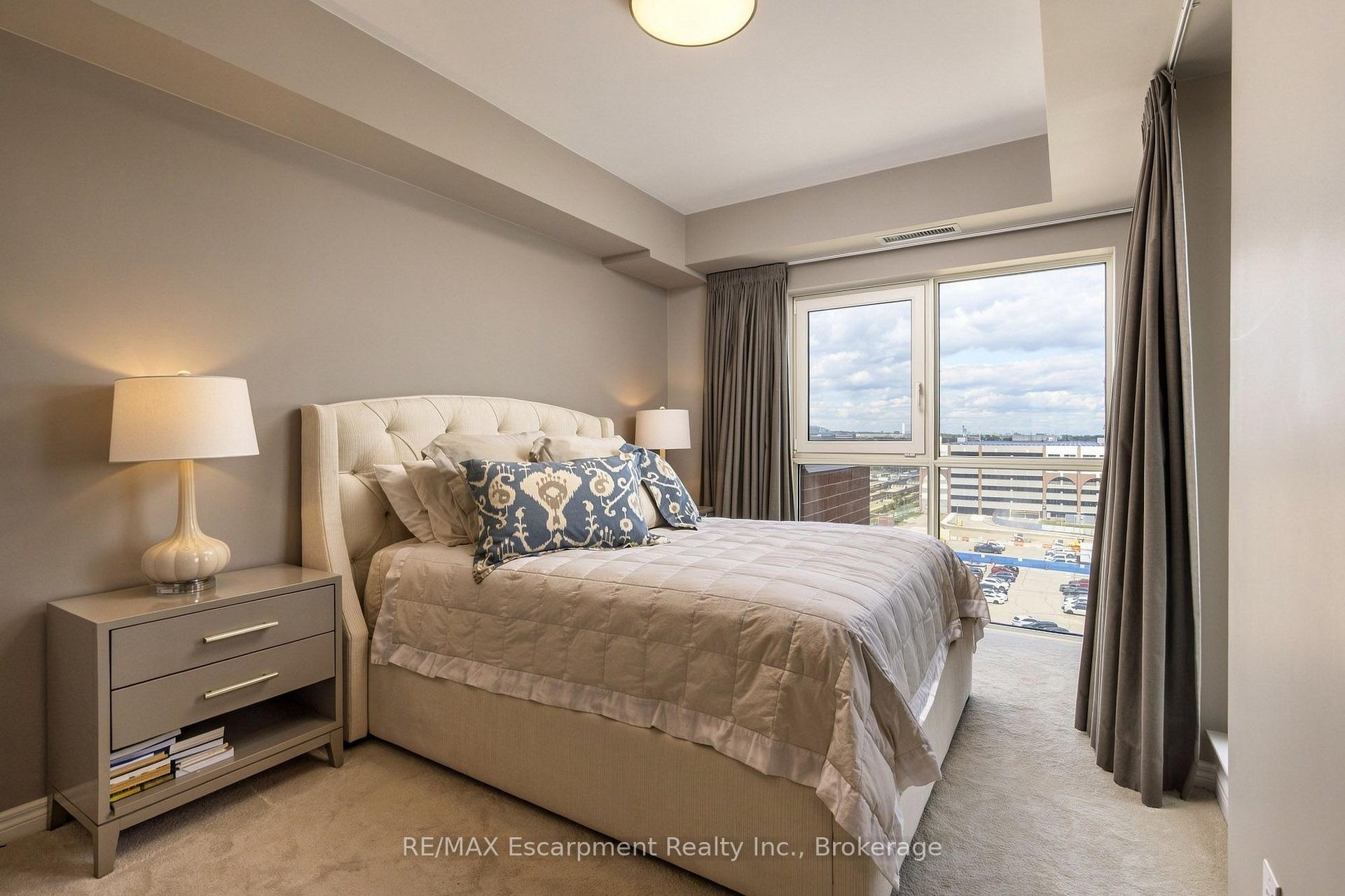 Photo 22 of Unit PH1, 60 Old Mill Road, Oakville, Old Oakville — HOMEH