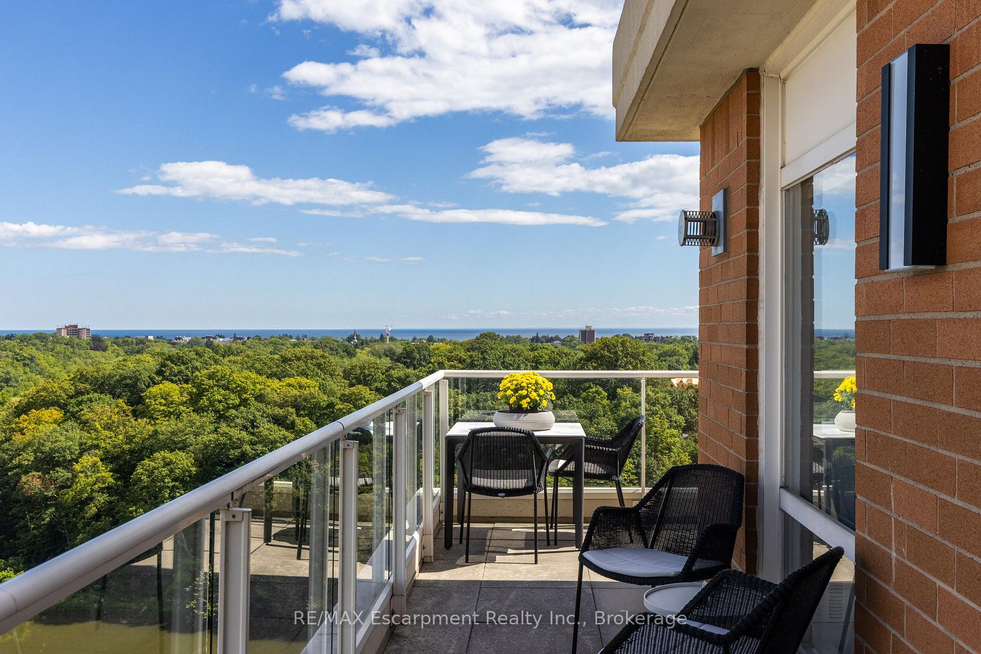 Photo 29 of Unit PH1, 60 Old Mill Road, Oakville, Old Oakville — HOMEH