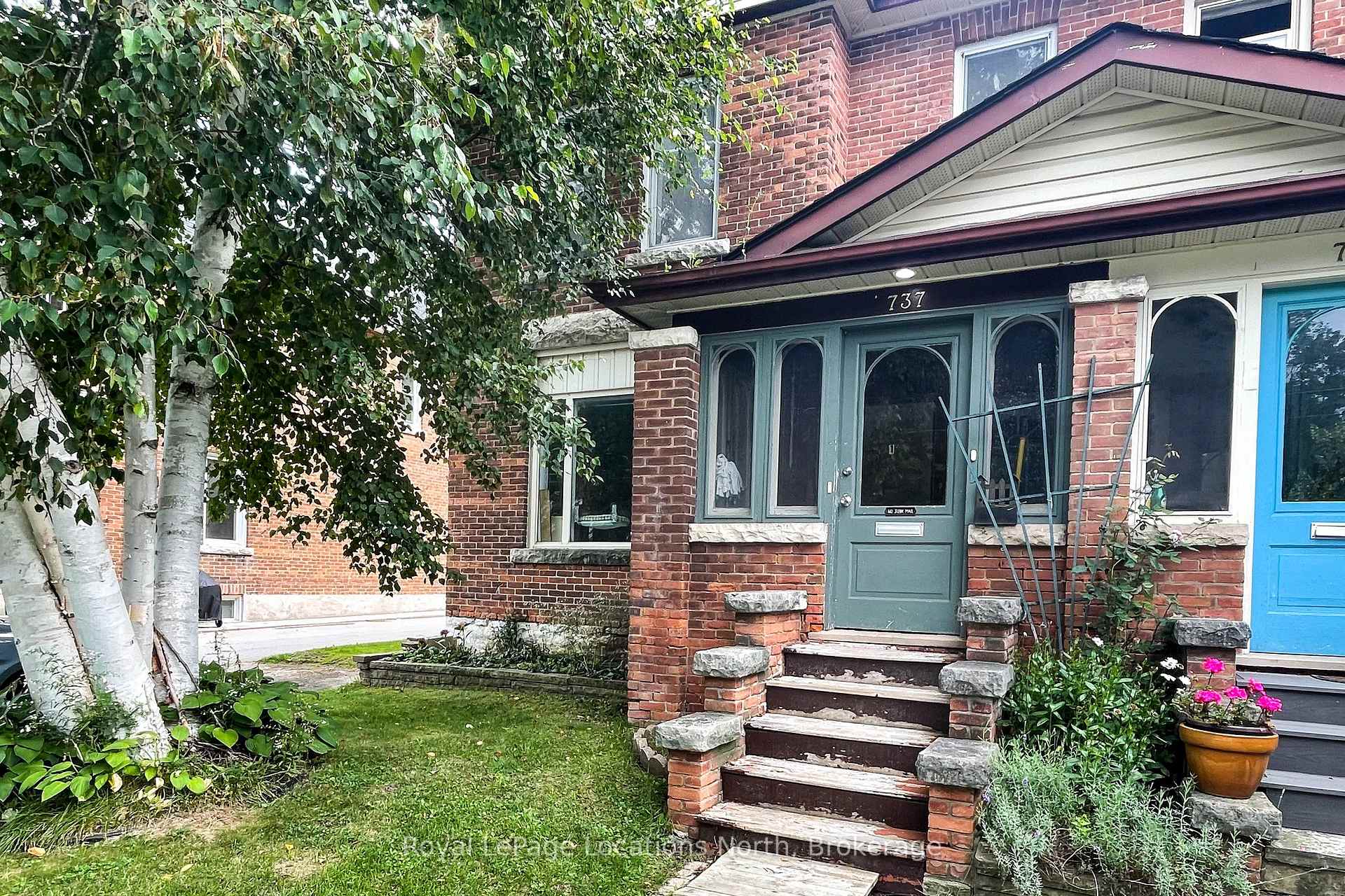 Photo 2 of 737 4th Avenue E, Owen Sound — HOMEH