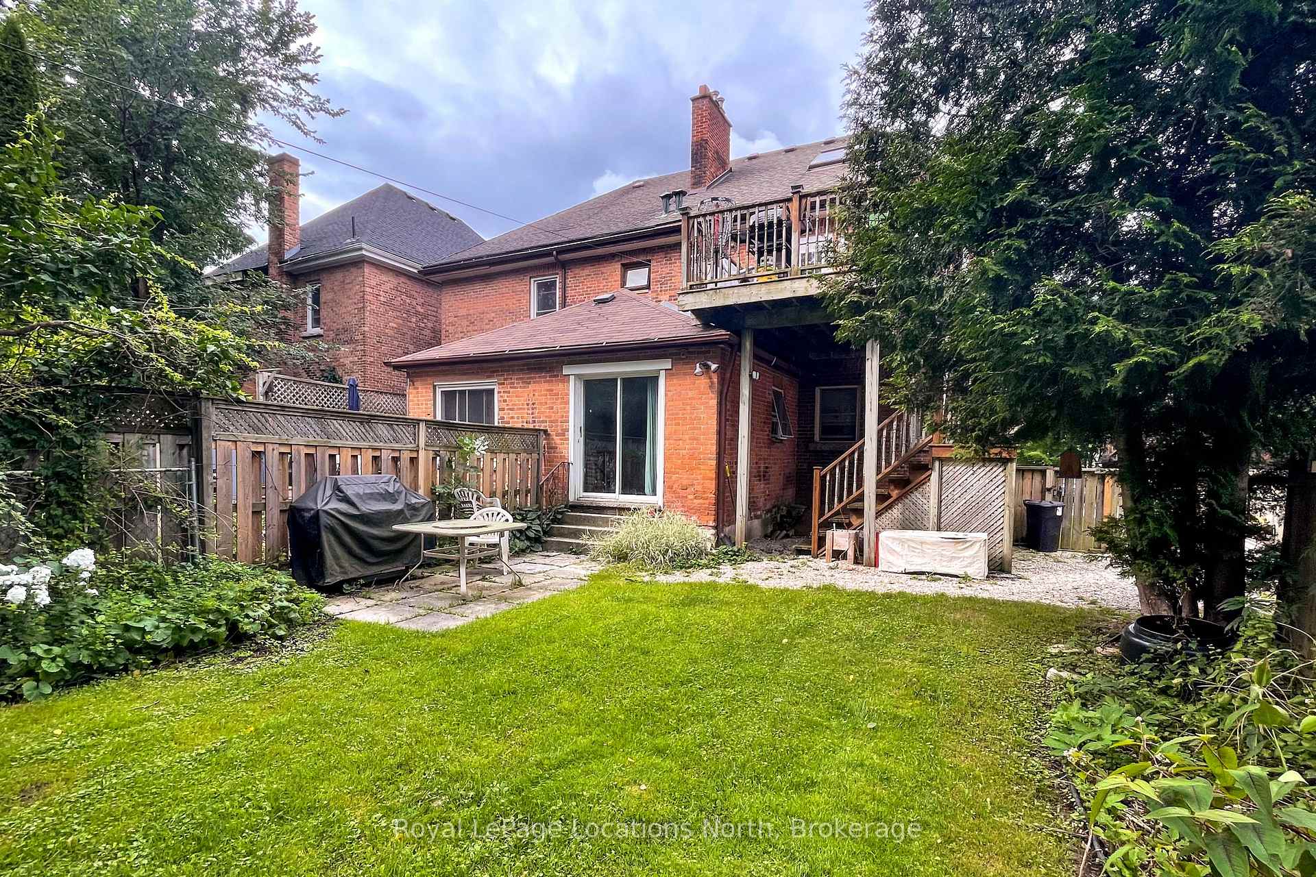 Photo 3 of 737 4th Avenue E, Owen Sound — HOMEH