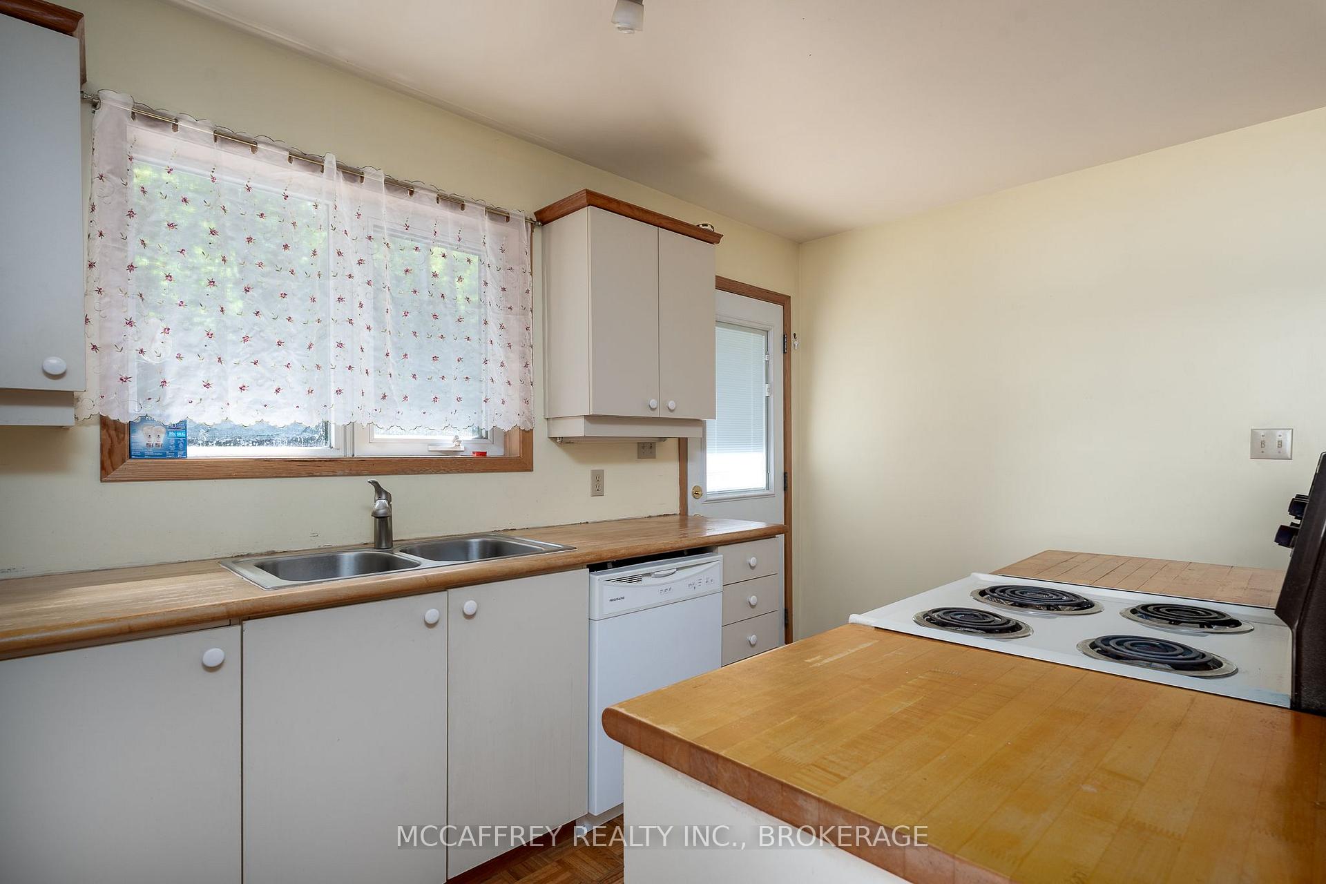 Photo 11 of 3050 Ernie Lane, Frontenac, Frontenac South — HOMEH