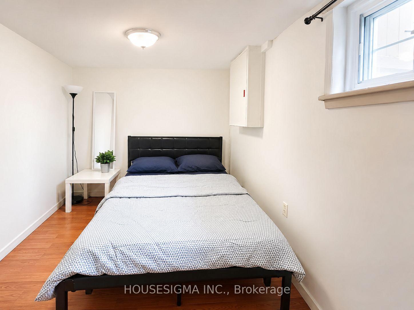 Photo 6 of Unit Lower, 79 Weir Crescent, Scarborough, West Hill — HOMEH