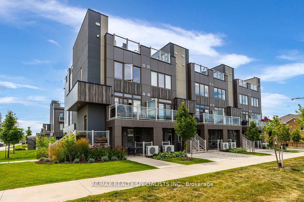 Photo 1 of Unit 2, 261 Skinner Road, Hamilton, Waterdown — HOMEH