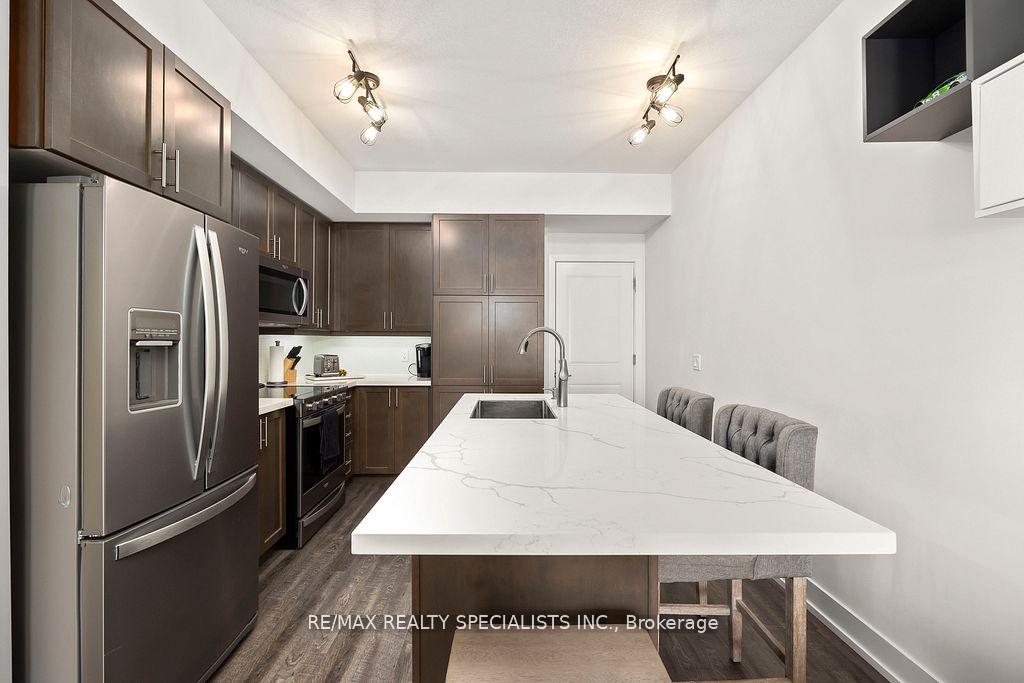 Photo 7 of Unit 2, 261 Skinner Road, Hamilton, Waterdown — HOMEH