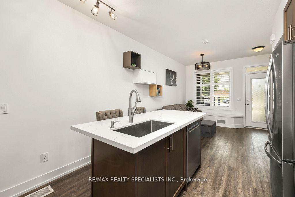 Photo 10 of Unit 2, 261 Skinner Road, Hamilton, Waterdown — HOMEH