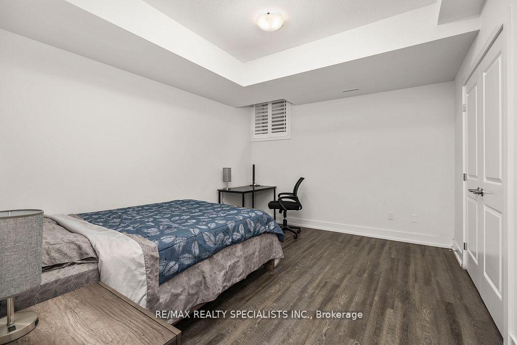 Photo 18 of Unit 2, 261 Skinner Road, Hamilton, Waterdown — HOMEH