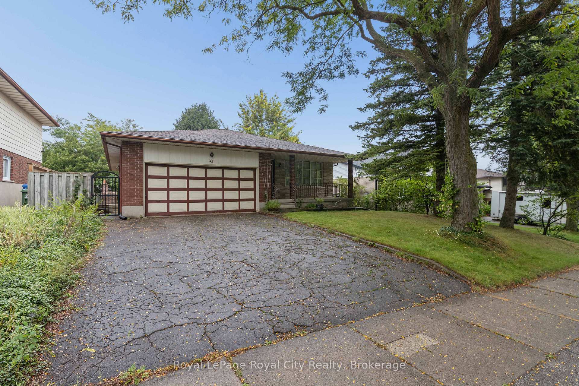 Photo 1 of 25 Kron Drive, Guelph, Kortright West — HOMEH