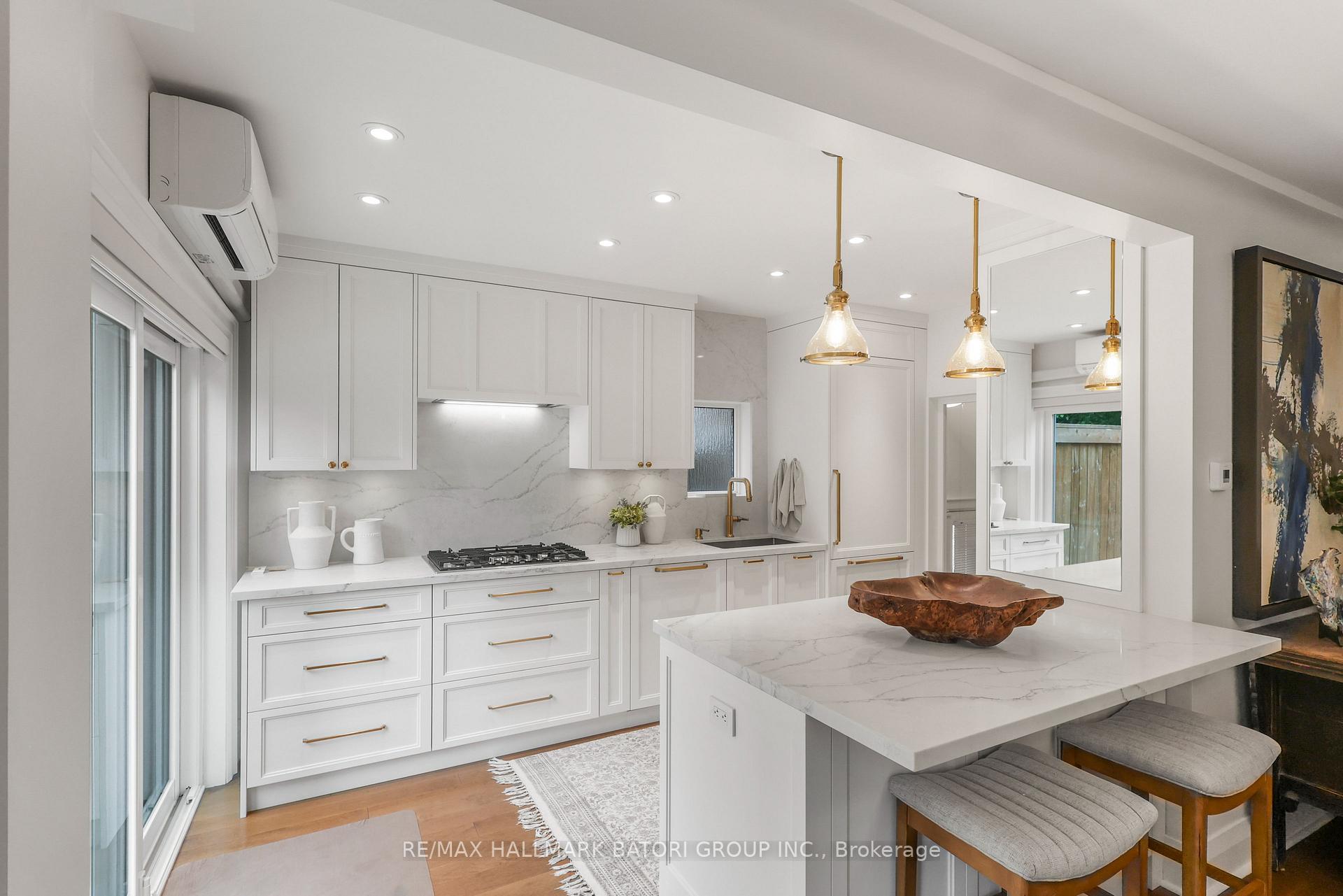 Photo 7 of 166 Old Orchard Grove, Toronto, Lawrence Park North — HOMEH