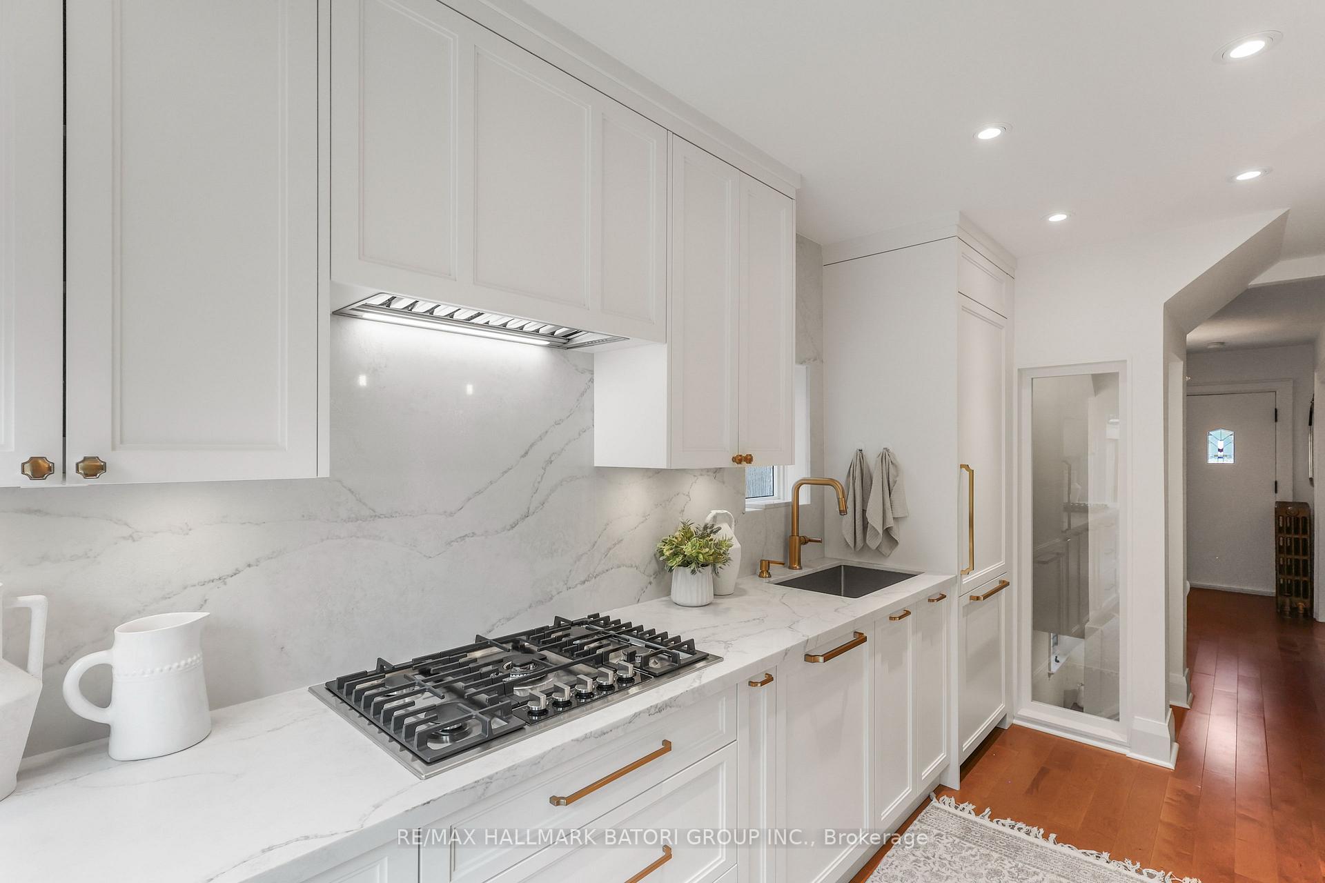 Photo 9 of 166 Old Orchard Grove, Toronto, Lawrence Park North — HOMEH