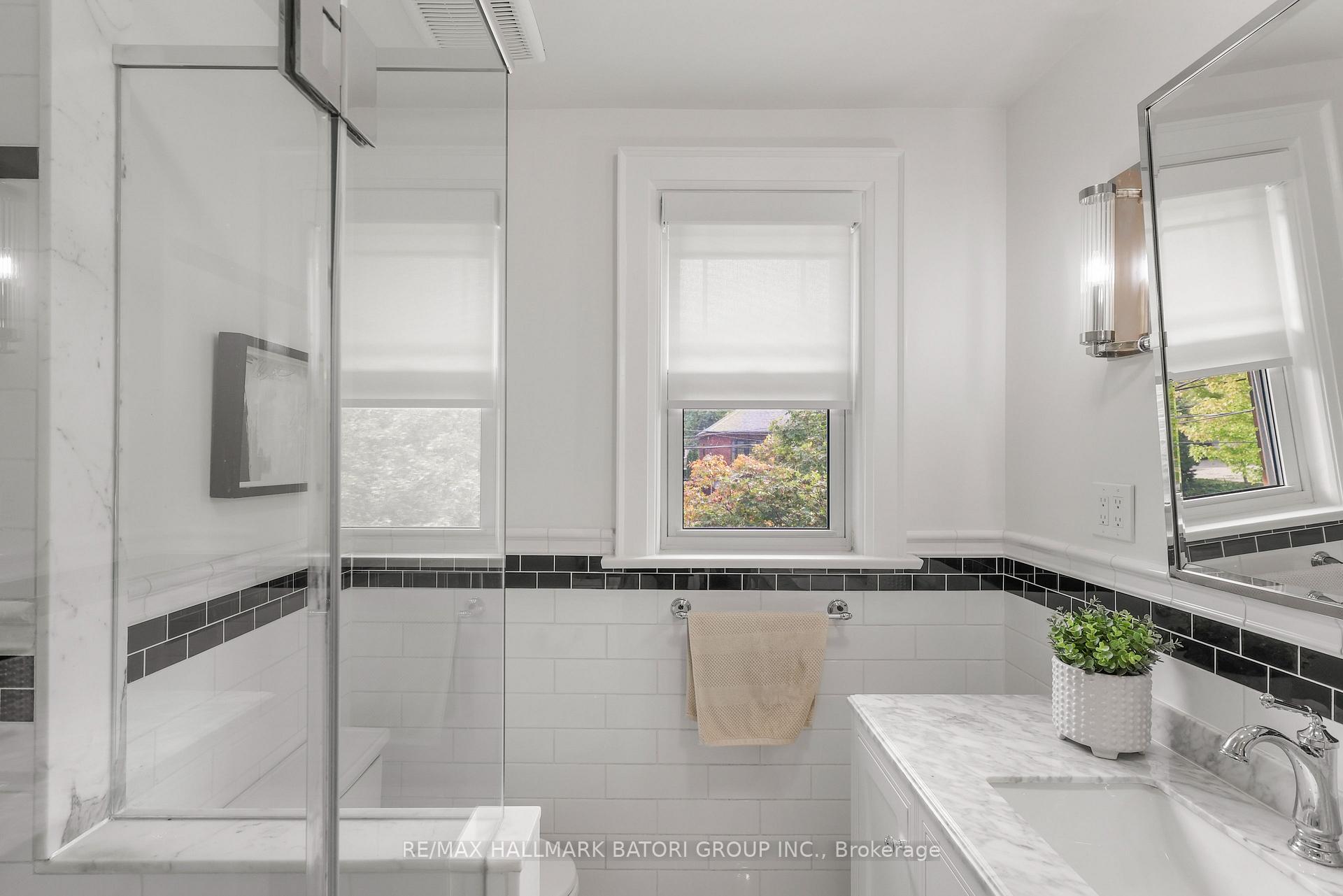Photo 20 of 166 Old Orchard Grove, Toronto, Lawrence Park North — HOMEH