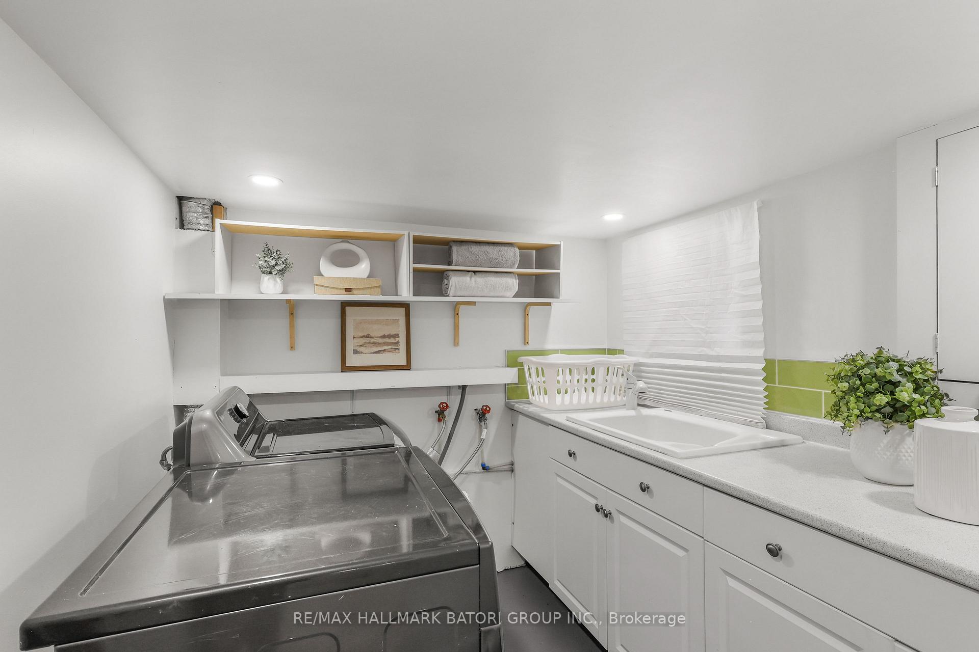 Photo 23 of 166 Old Orchard Grove, Toronto, Lawrence Park North — HOMEH