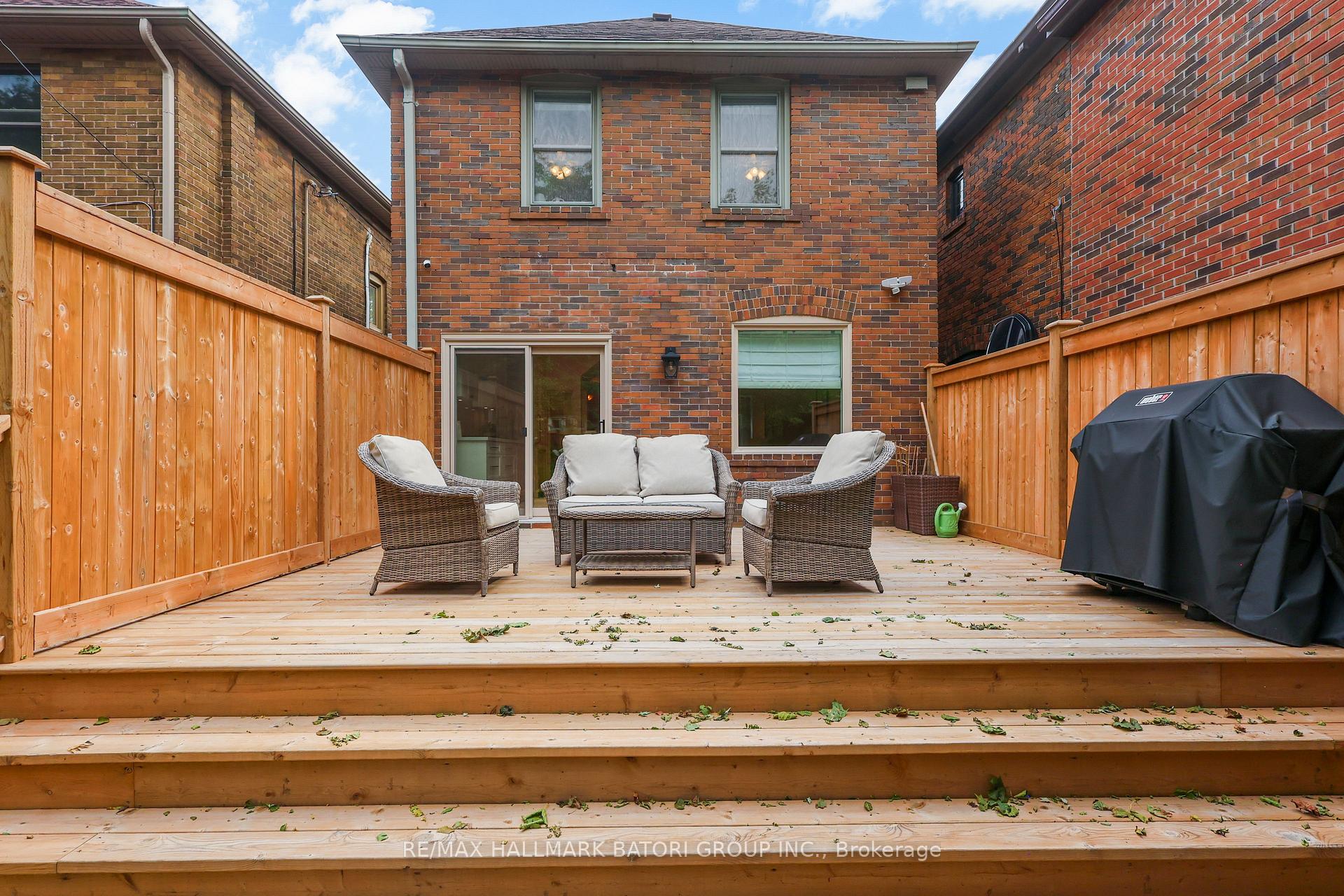 Photo 26 of 166 Old Orchard Grove, Toronto, Lawrence Park North — HOMEH