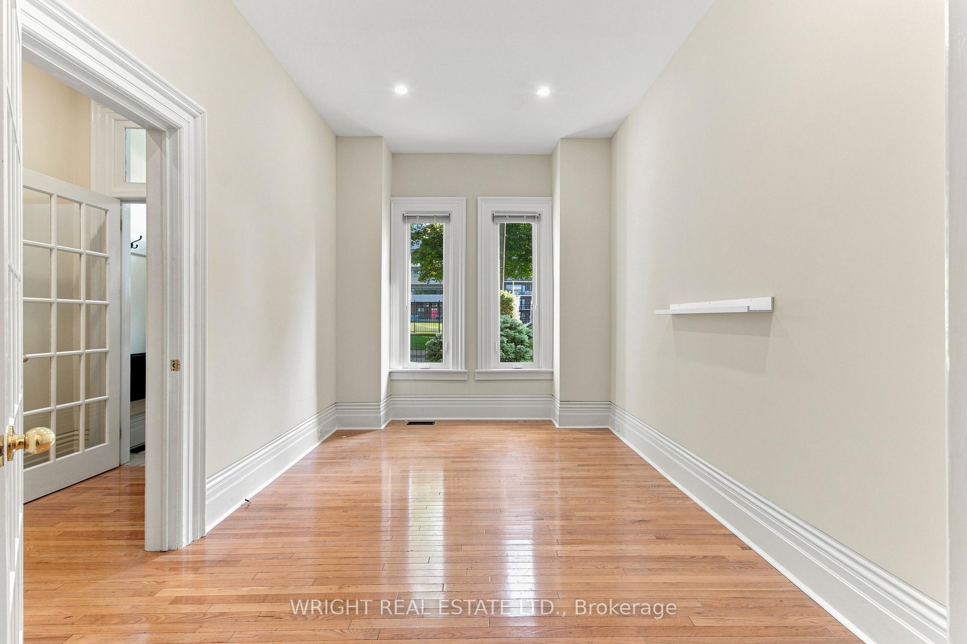 Photo 6 of 276 Robert Street, Toronto, University — HOMEH