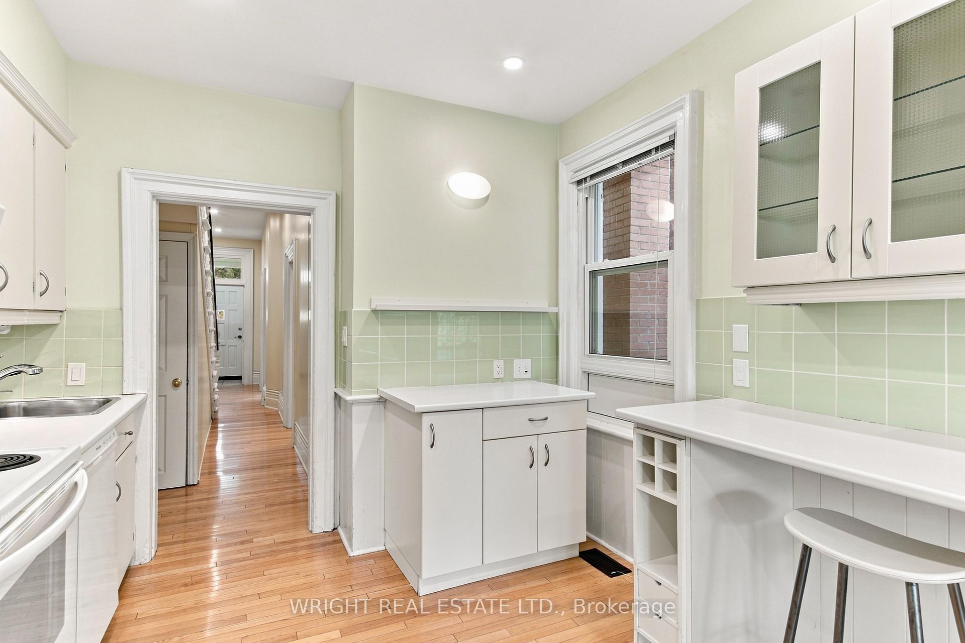 Photo 13 of 276 Robert Street, Toronto, University — HOMEH