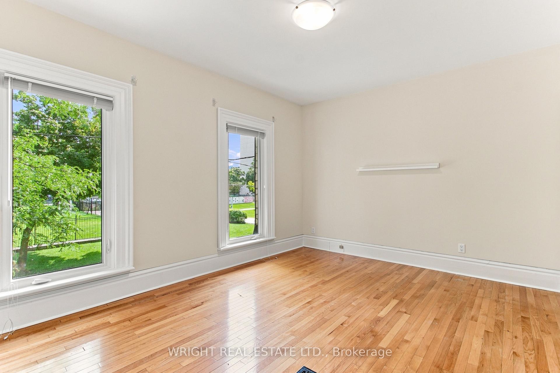Photo 18 of 276 Robert Street, Toronto, University — HOMEH