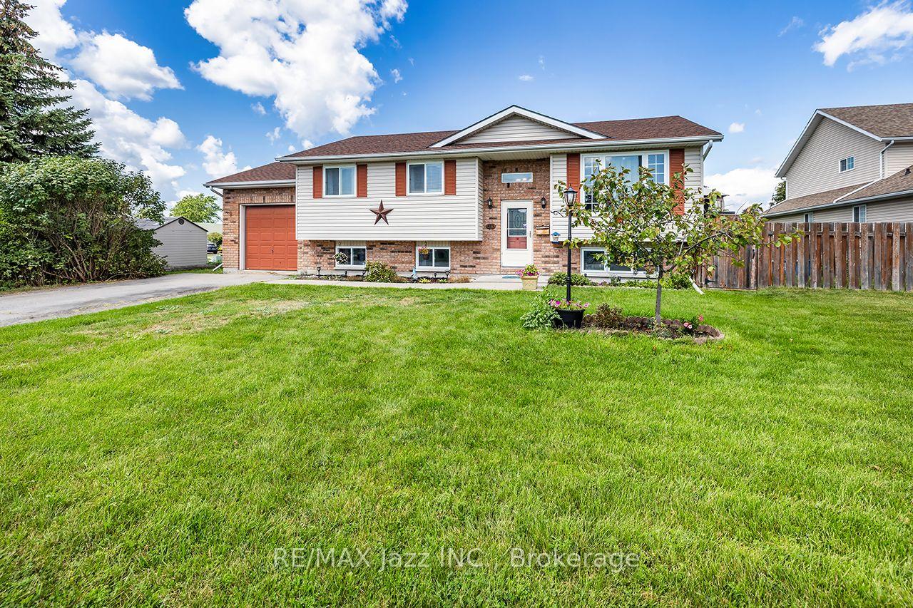 Photo 1 of 24 Glenn Drive, Quinte West, Trenton Ward — HOMEH