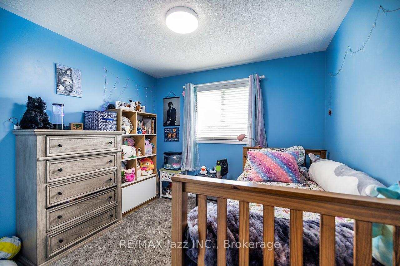 Photo 15 of 24 Glenn Drive, Quinte West, Trenton Ward — HOMEH