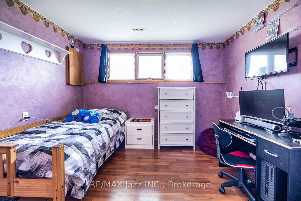 Photo 19 of 24 Glenn Drive, Quinte West, Trenton Ward — HOMEH
