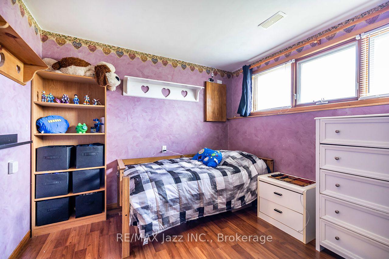 Photo 20 of 24 Glenn Drive, Quinte West, Trenton Ward — HOMEH
