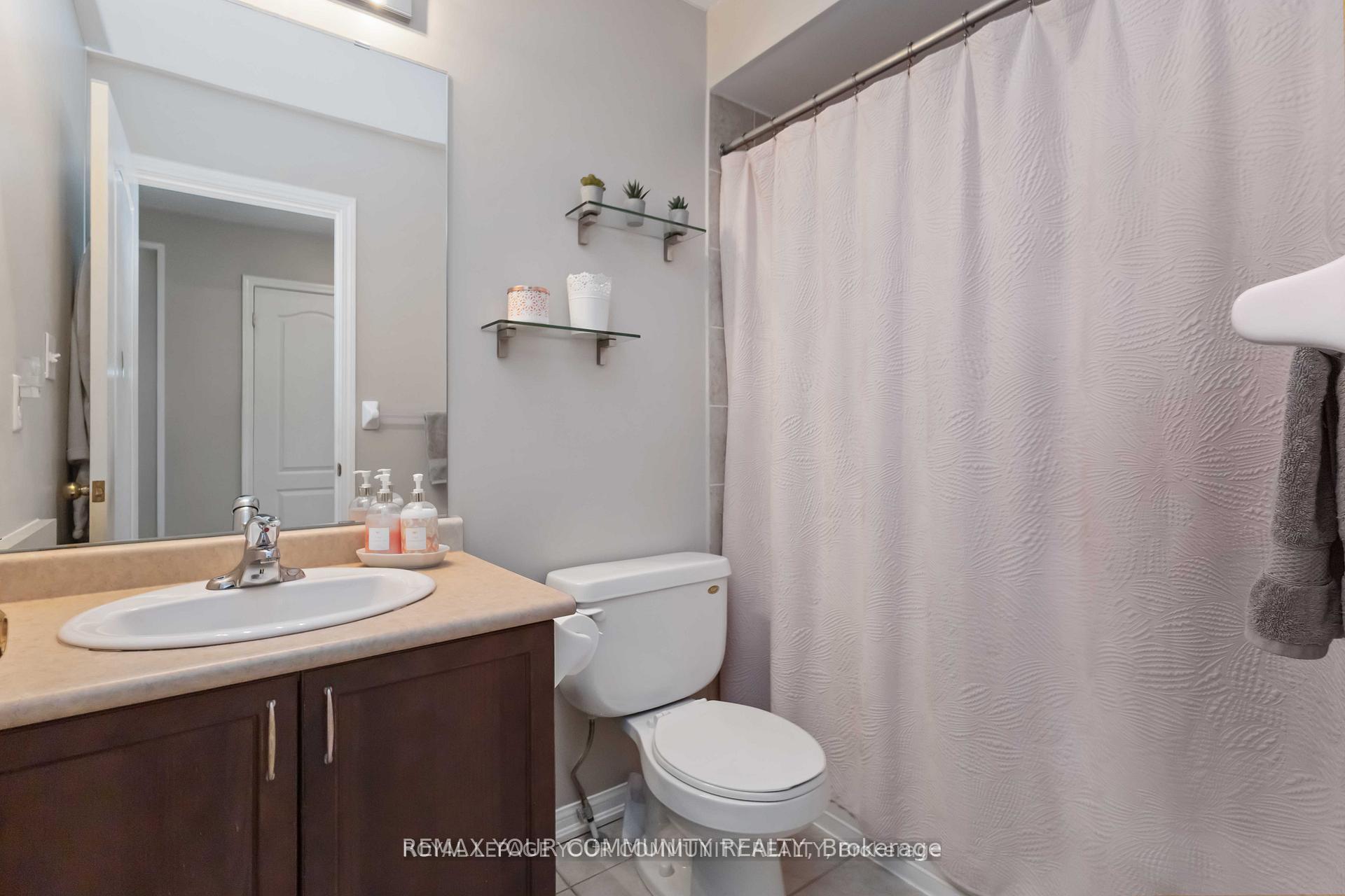 Photo 25 of 49 Latchford Way, Whitby, Pringle Creek — HOMEH