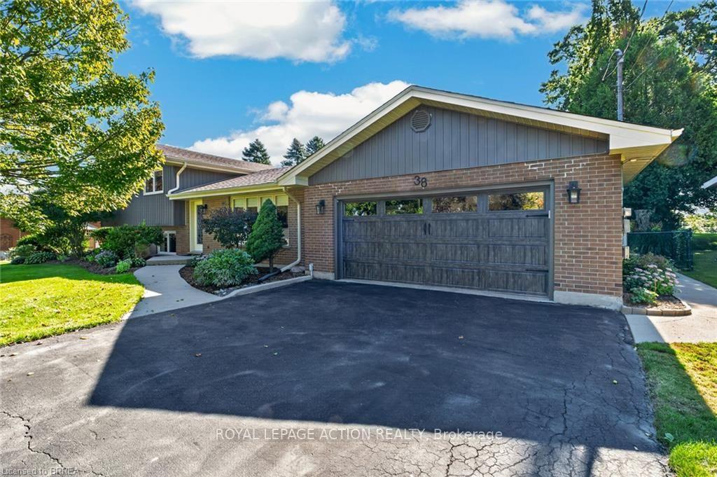 Photo 2 of 38 Davern Road, Brantford, Empire South — HOMEH
