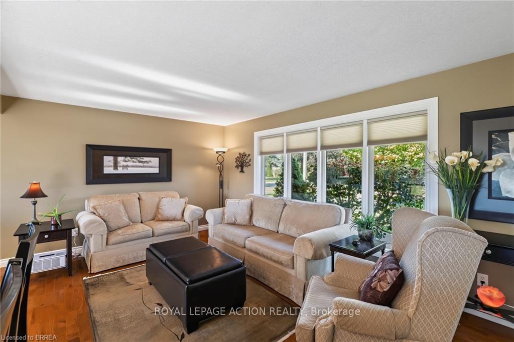 Photo 6 of 38 Davern Road, Brantford, Empire South — HOMEH