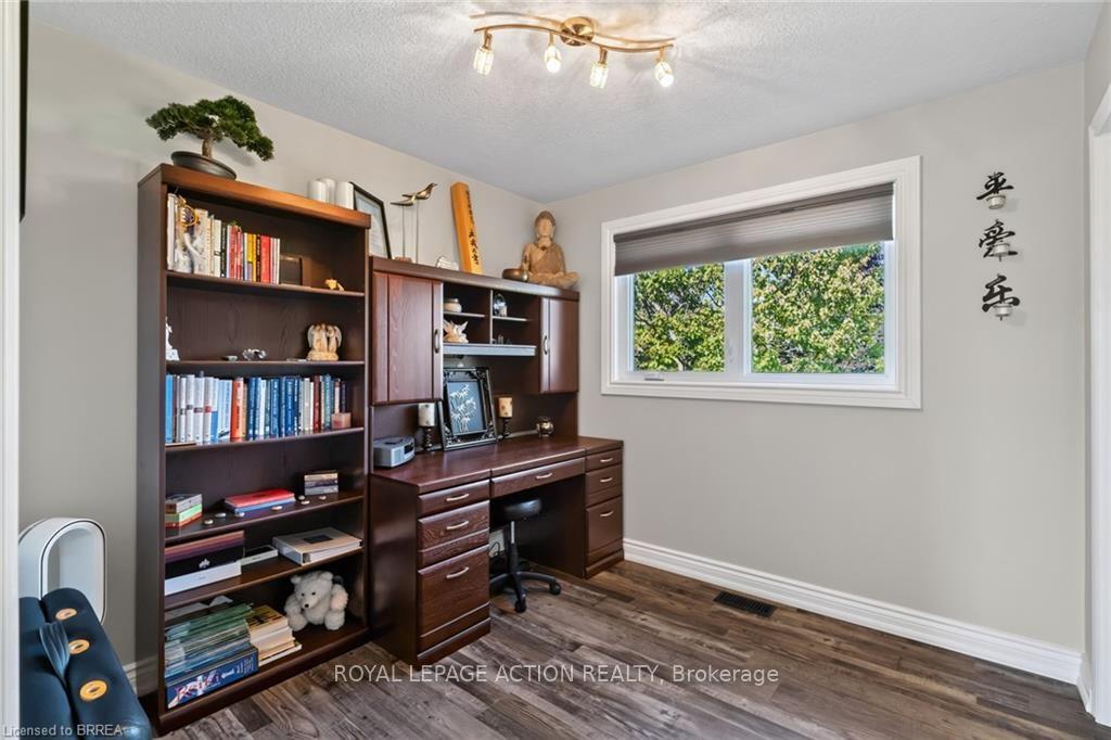Photo 17 of 38 Davern Road, Brantford, Empire South — HOMEH