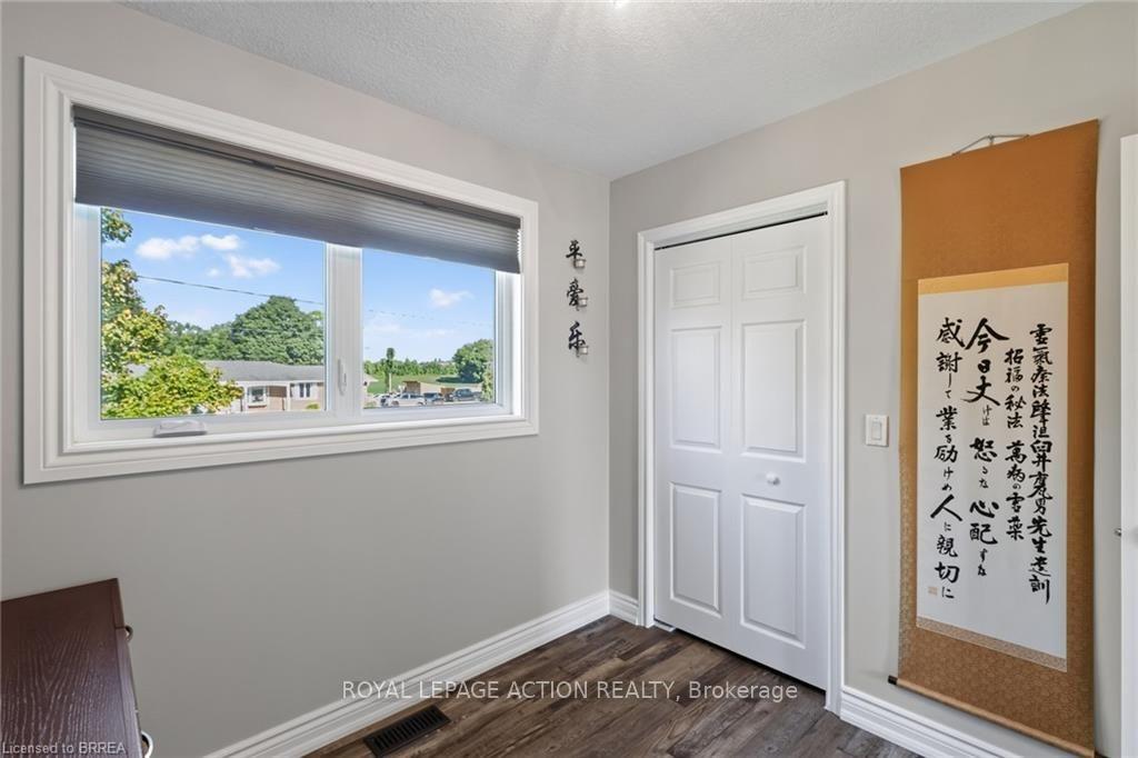 Photo 18 of 38 Davern Road, Brantford, Empire South — HOMEH