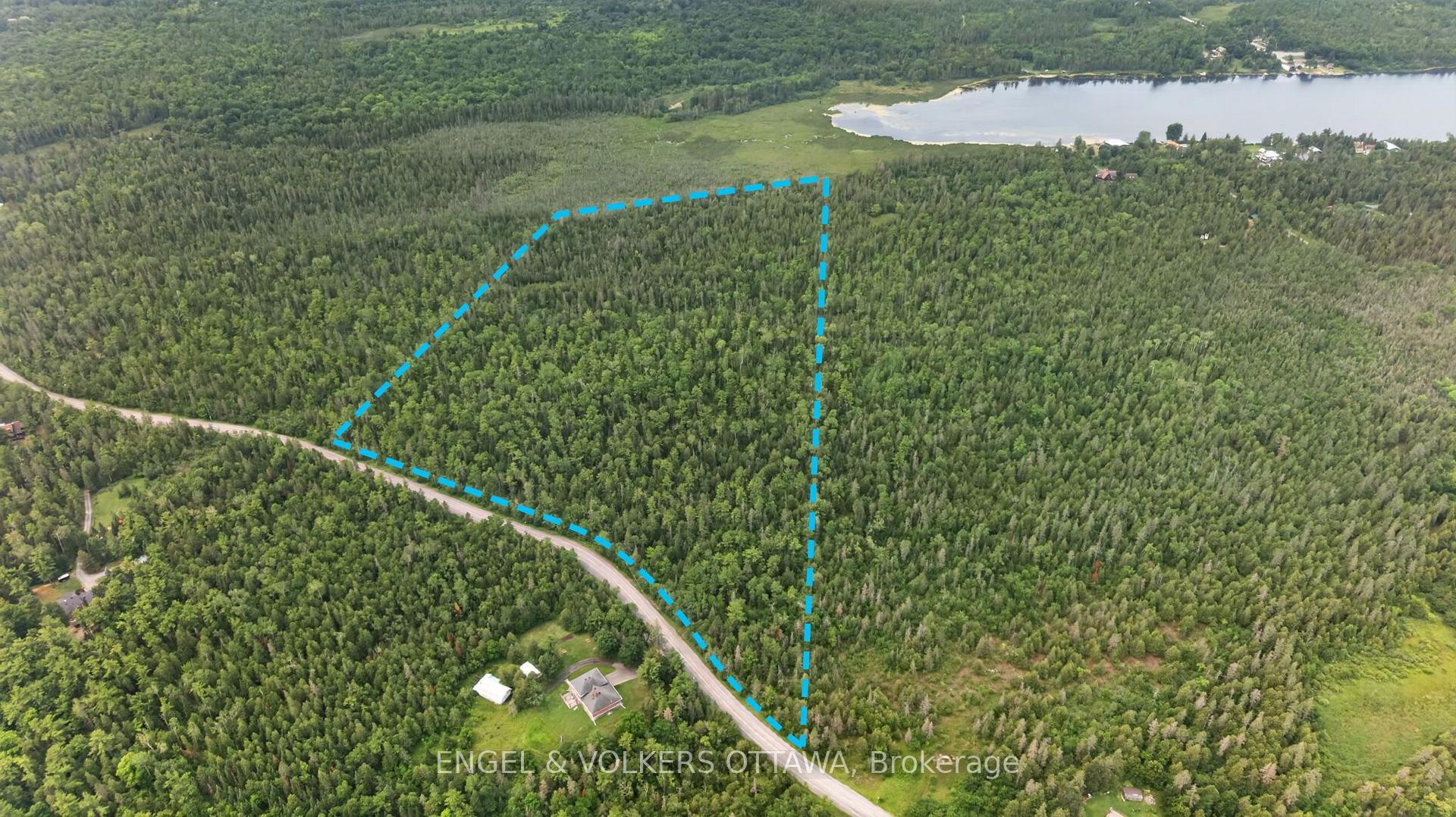 Photo 4 of 775 Kerwin Road, Ottawa, Kanata - Kanata (North East) — HOMEH
