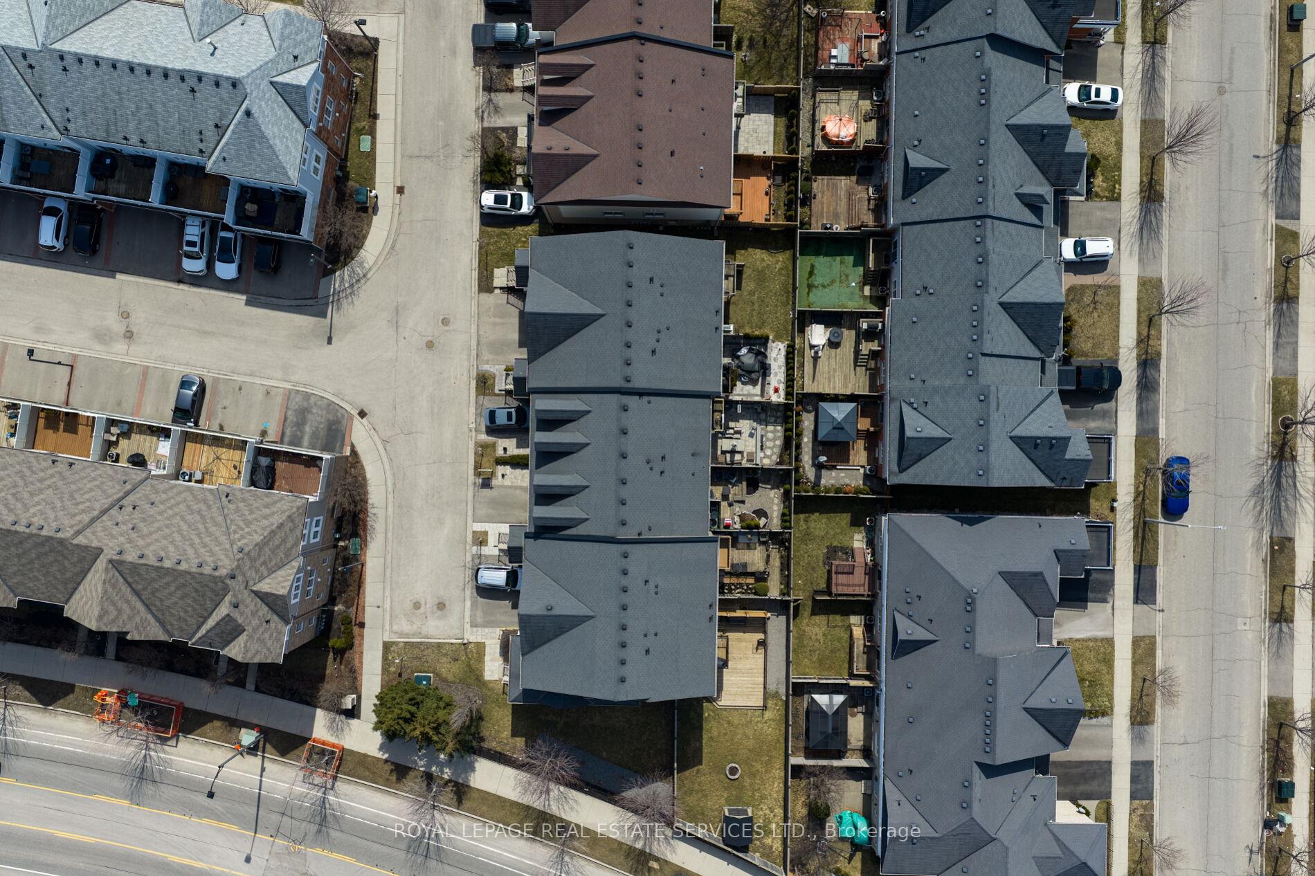 Photo 4 of Unit 20, 4823 Thomas Alton Boulevard, Burlington, Alton — HOMEH