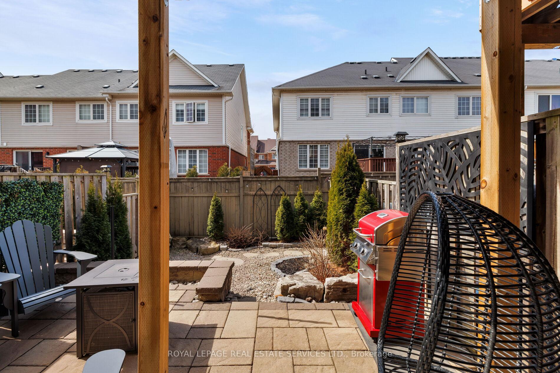 Photo 12 of Unit 20, 4823 Thomas Alton Boulevard, Burlington, Alton — HOMEH