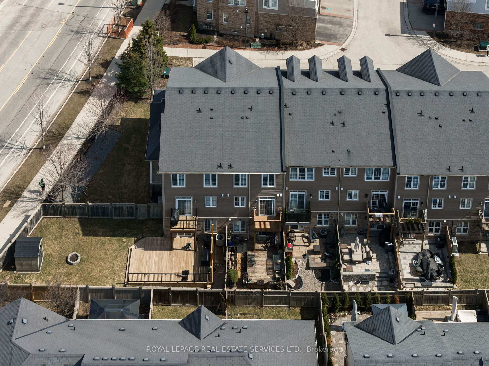 Photo 18 of Unit 20, 4823 Thomas Alton Boulevard, Burlington, Alton — HOMEH