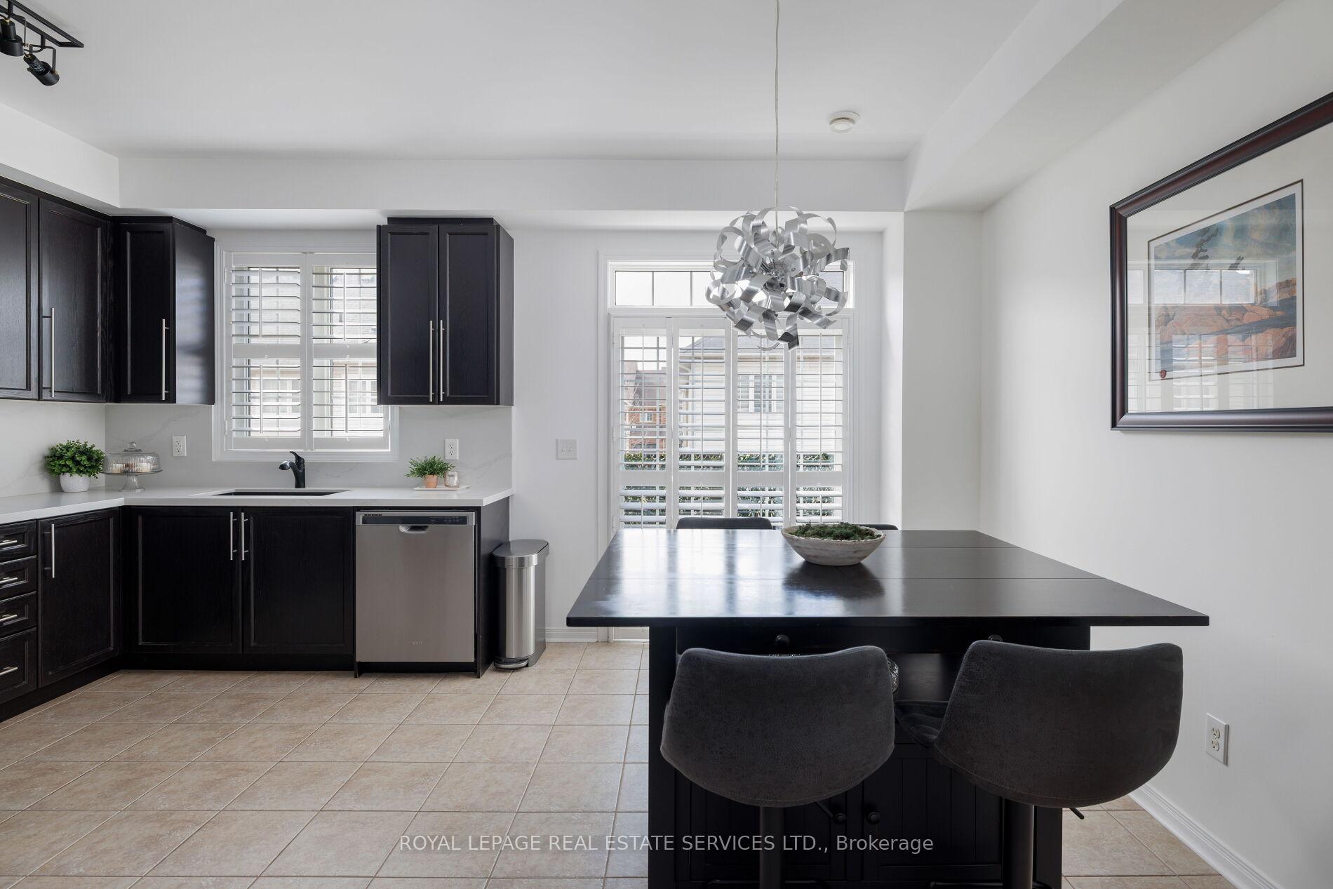 Photo 24 of Unit 20, 4823 Thomas Alton Boulevard, Burlington, Alton — HOMEH