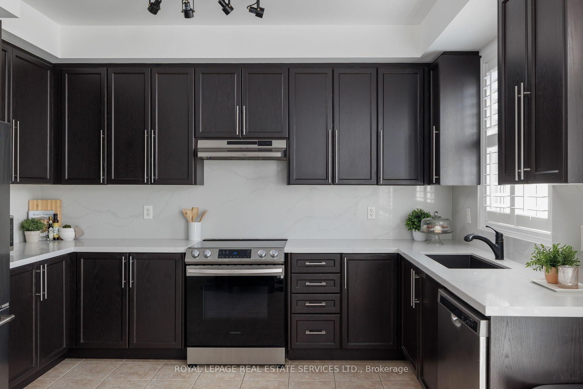 Photo 26 of Unit 20, 4823 Thomas Alton Boulevard, Burlington, Alton — HOMEH