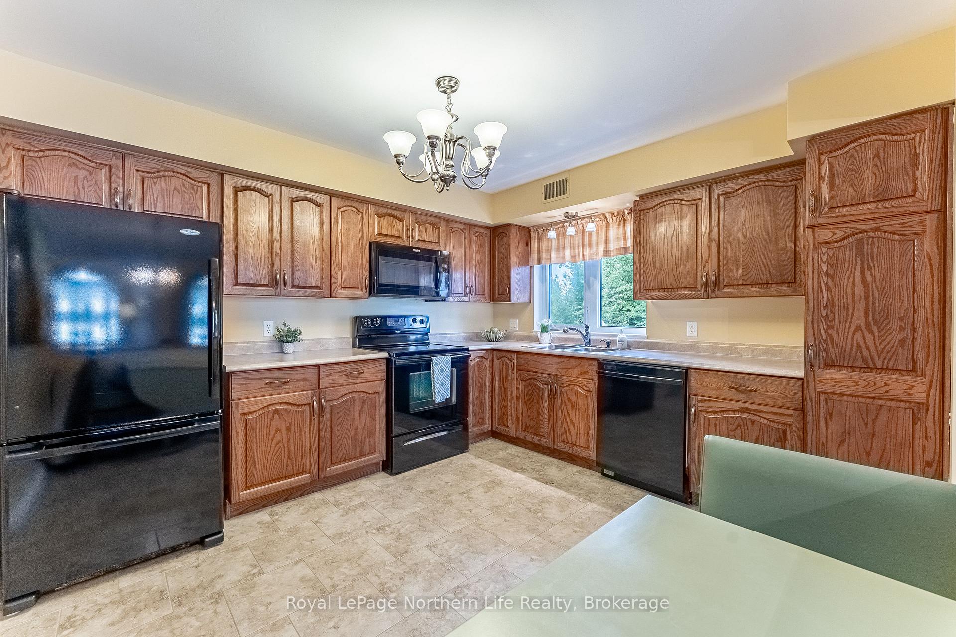 Photo 18 of Unit 301, 469 Lakeshore Drive, North Bay, Ferris — HOMEH