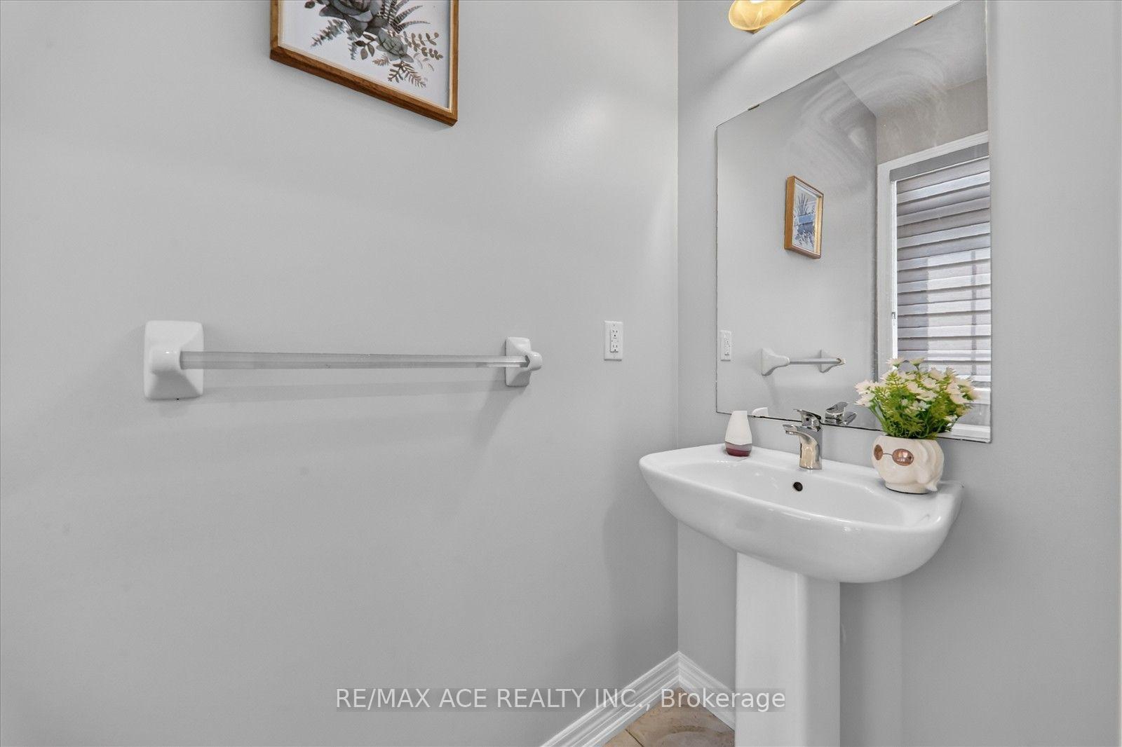 Photo 19 of 10 Gusul Avenue, Clarington, Newcastle — HOMEH