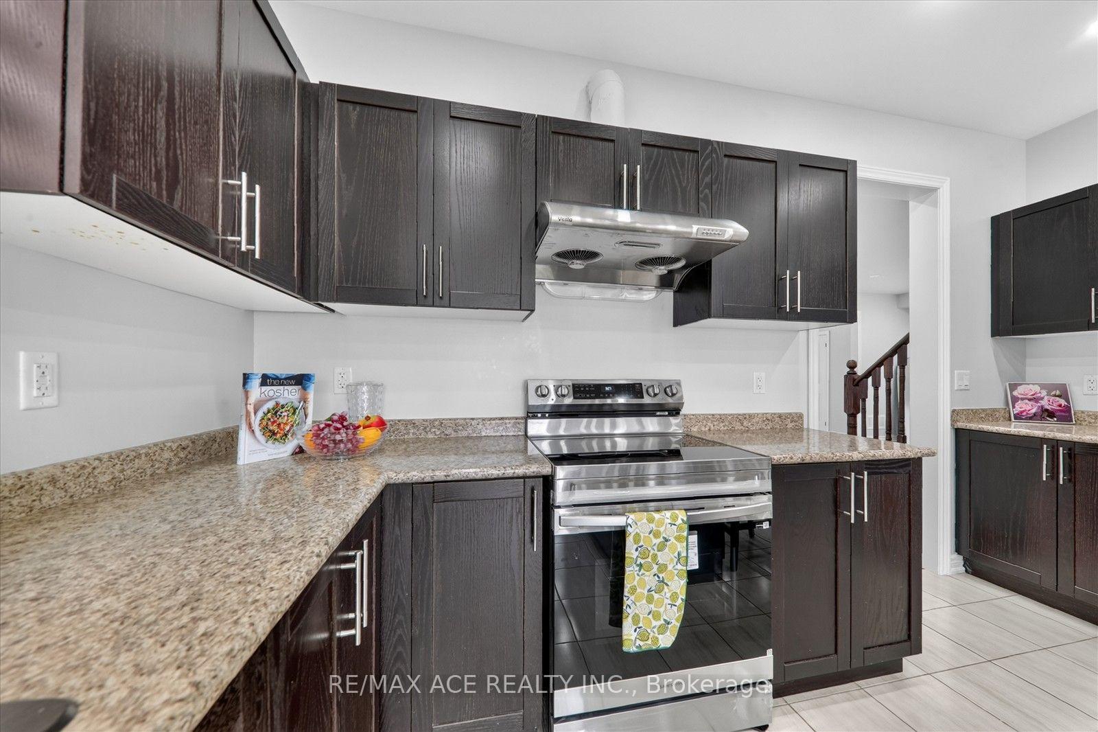 Photo 39 of 10 Gusul Avenue, Clarington, Newcastle — HOMEH