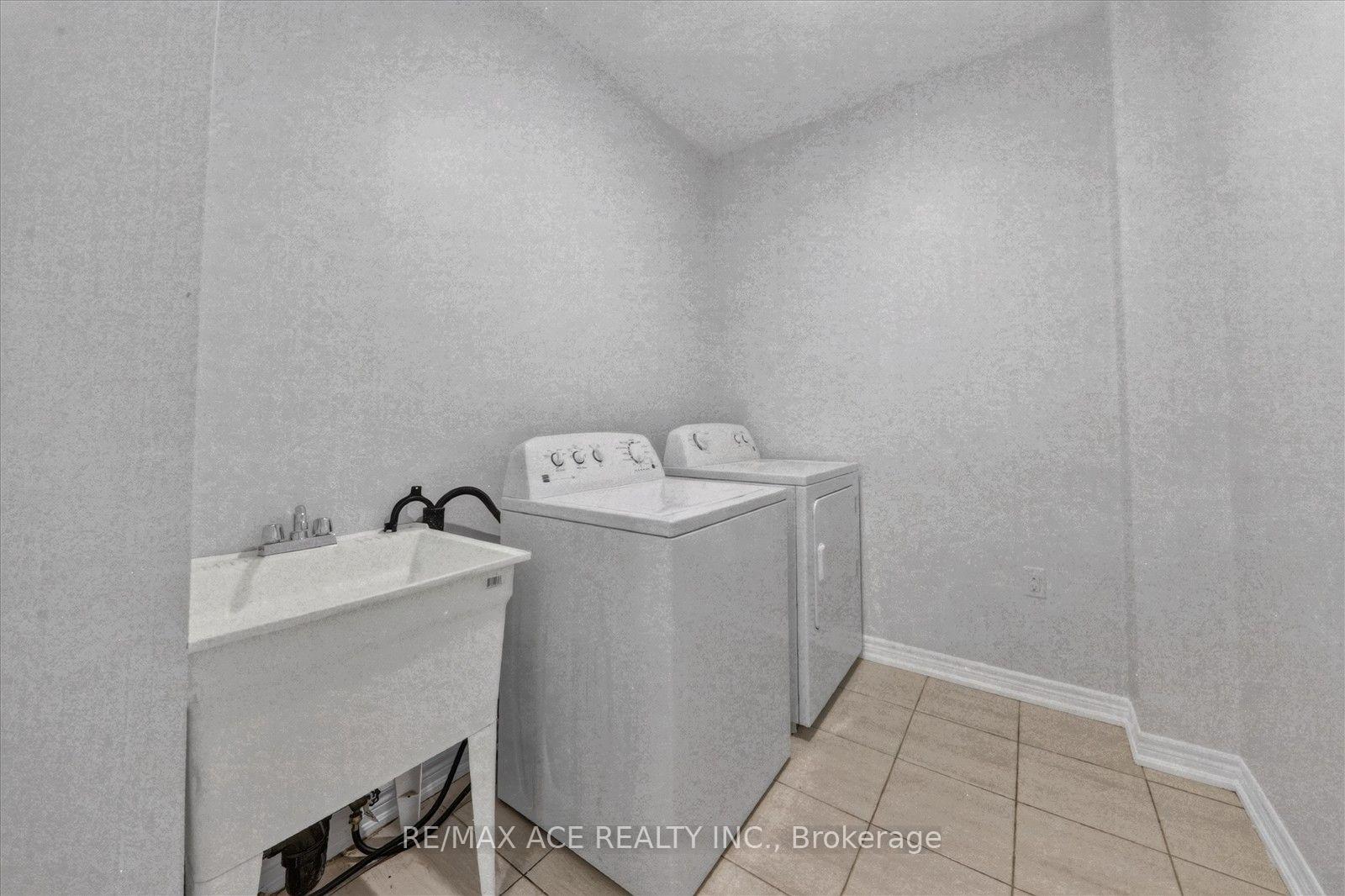 Photo 51 of 10 Gusul Avenue, Clarington, Newcastle — HOMEH