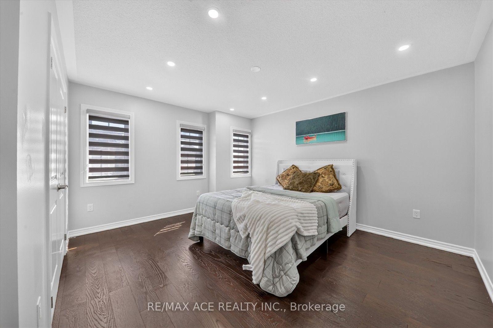 Photo 71 of 10 Gusul Avenue, Clarington, Newcastle — HOMEH