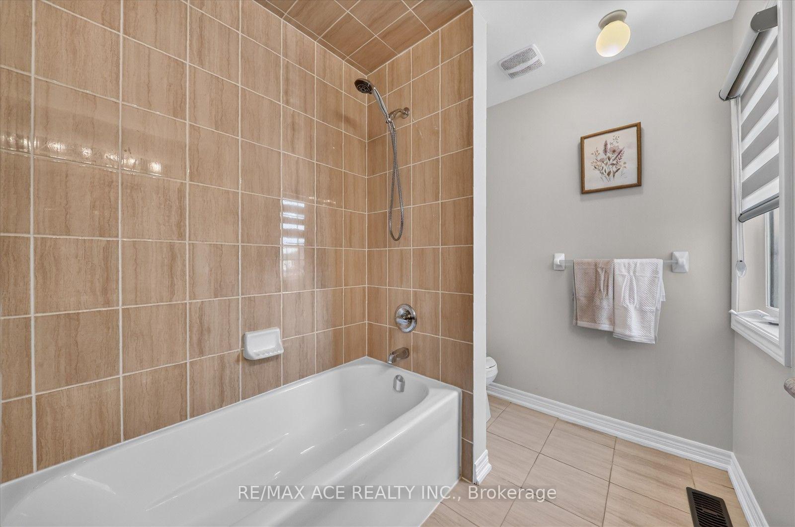 Photo 77 of 10 Gusul Avenue, Clarington, Newcastle — HOMEH