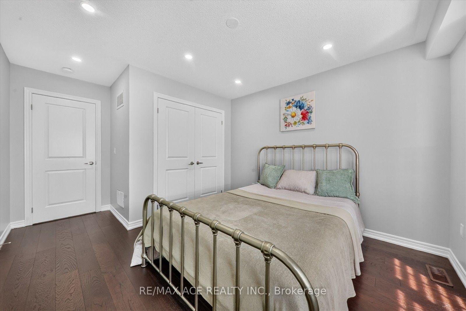 Photo 81 of 10 Gusul Avenue, Clarington, Newcastle — HOMEH
